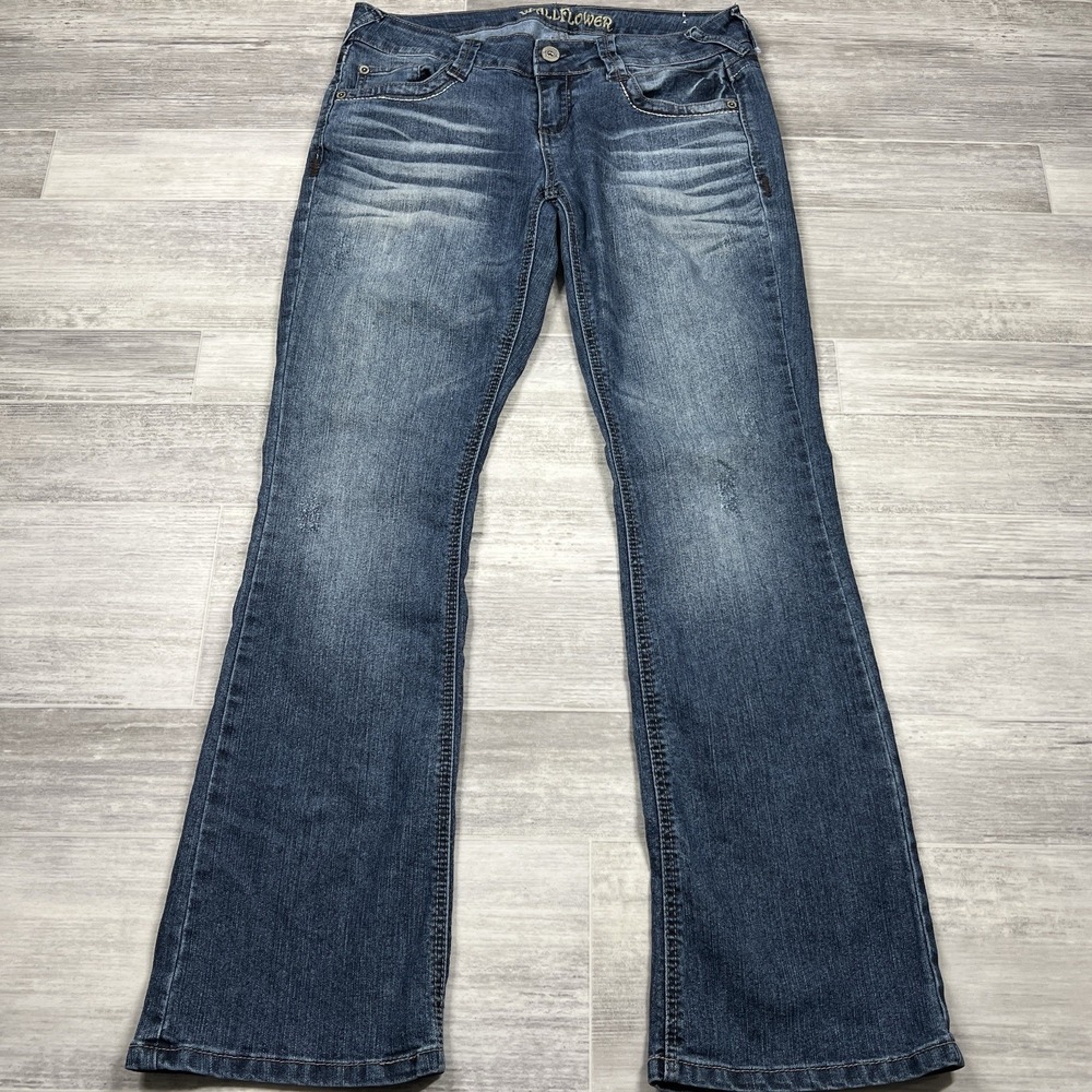 Women's Wallflower Bootcut Denim Blue Jeans Size 11 (33X32) Low Rise Embellished